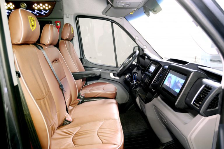 Giới thiệu xe Dcar Hyundai Solati Limousine 2018