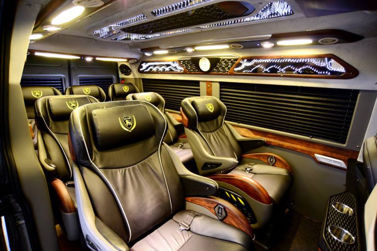 Xe Ford Transit Limousine Phiên Bản Dcar X Plus 10 Chỗ