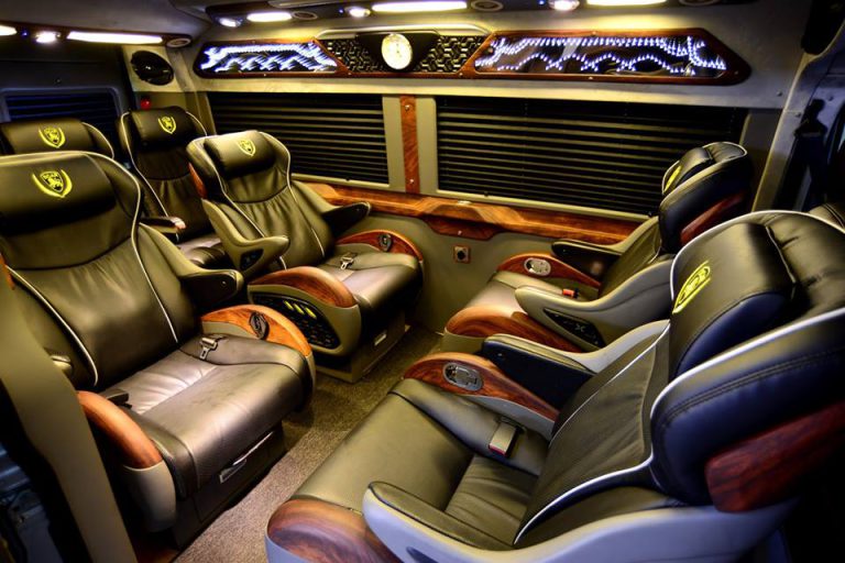 Xe Ford Transit Limousine Phiên Bản Dcar X Plus 10 Chỗ