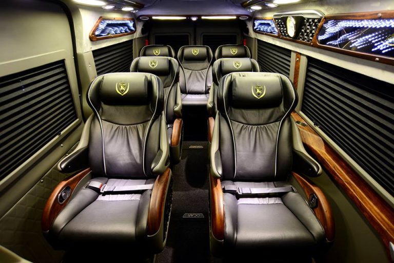 Xe Ford Transit Limousine Phiên Bản Dcar X Plus 10 Chỗ