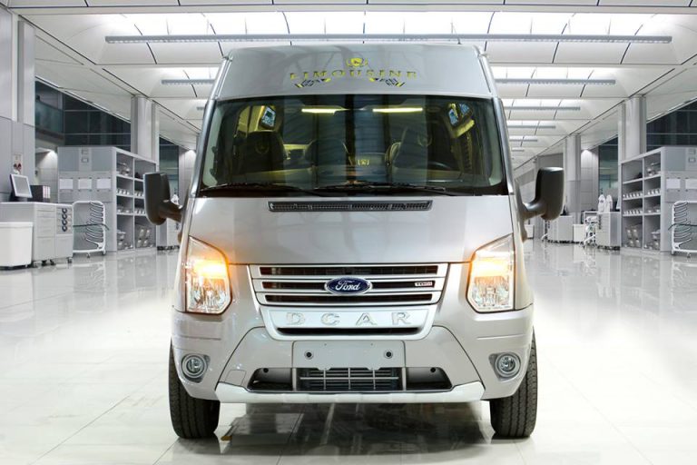 Xe Ford Transit Limousine Phiên Bản Dcar X Plus 10 Chỗ