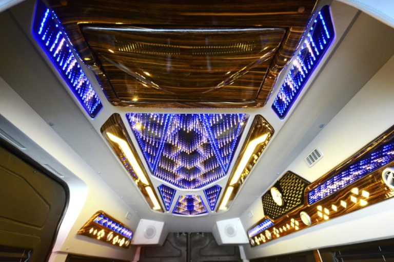 Hyunhdai Solati Dcar Limousine Hạng Thượng Đỉnh 2019