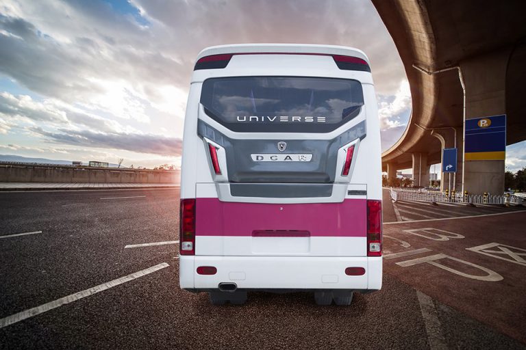 Xe Dcar Hyundai Universe Hạng Thương Gia 29 Chỗ