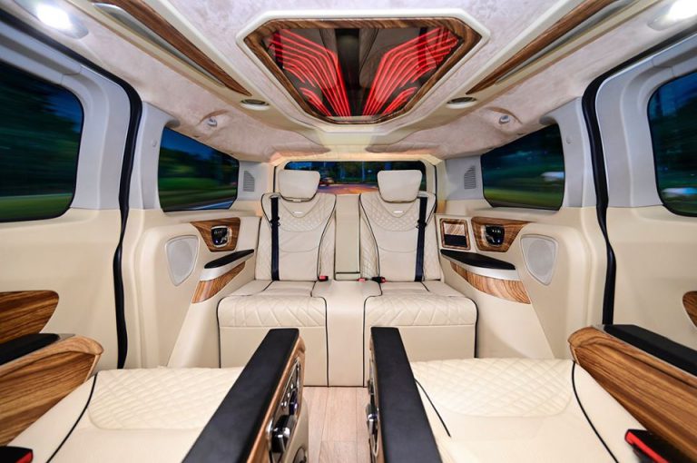 Xe Ford Tourneo Limousine Phiên Bản Limited