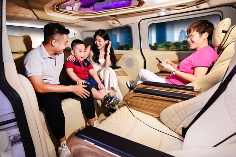 Xe Ford Tourneo Limousine Phiên Bản Limited