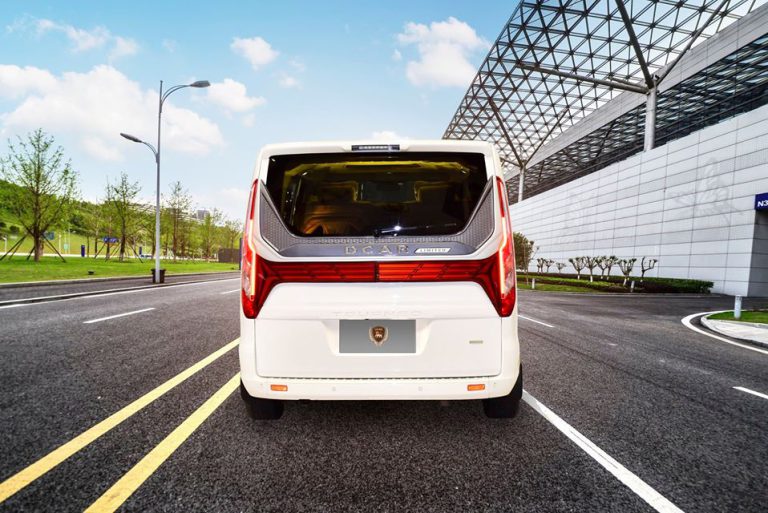 Xe Ford Tourneo Limousine Phiên Bản Limited
