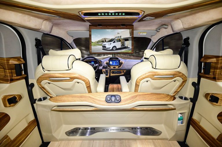 Xe Ford Tourneo Limousine Phiên Bản Limited