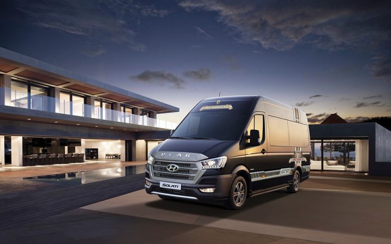 Hyundai Solati Limousine 12 Chổ Dcar Thương Gia 2023