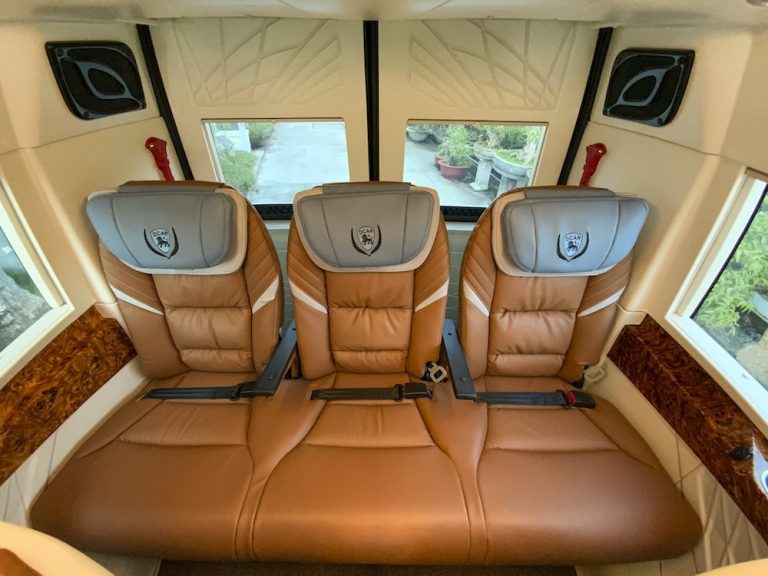 Giới Thiệu Ford Transit Limousine Dcar Hạng thương Gia 2023