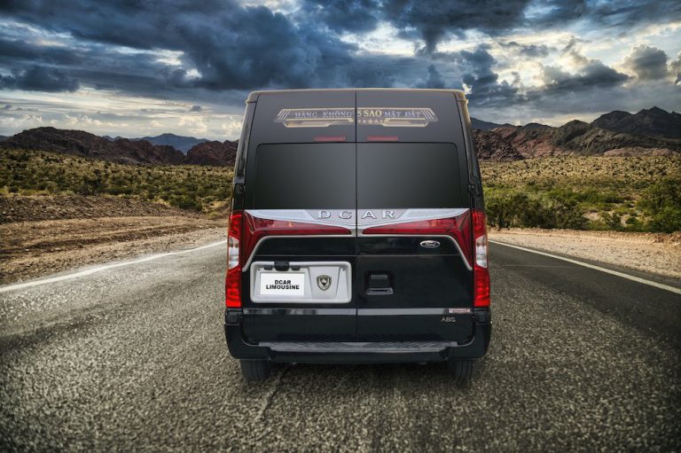 Giới Thiệu Ford Transit Limousine Dcar Hạng thương Gia 2023