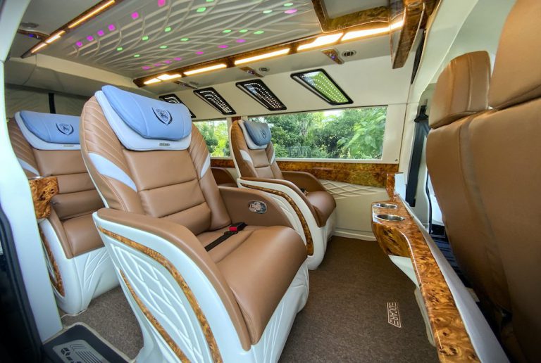 Giới Thiệu Ford Transit Limousine Dcar Hạng thương Gia 2023