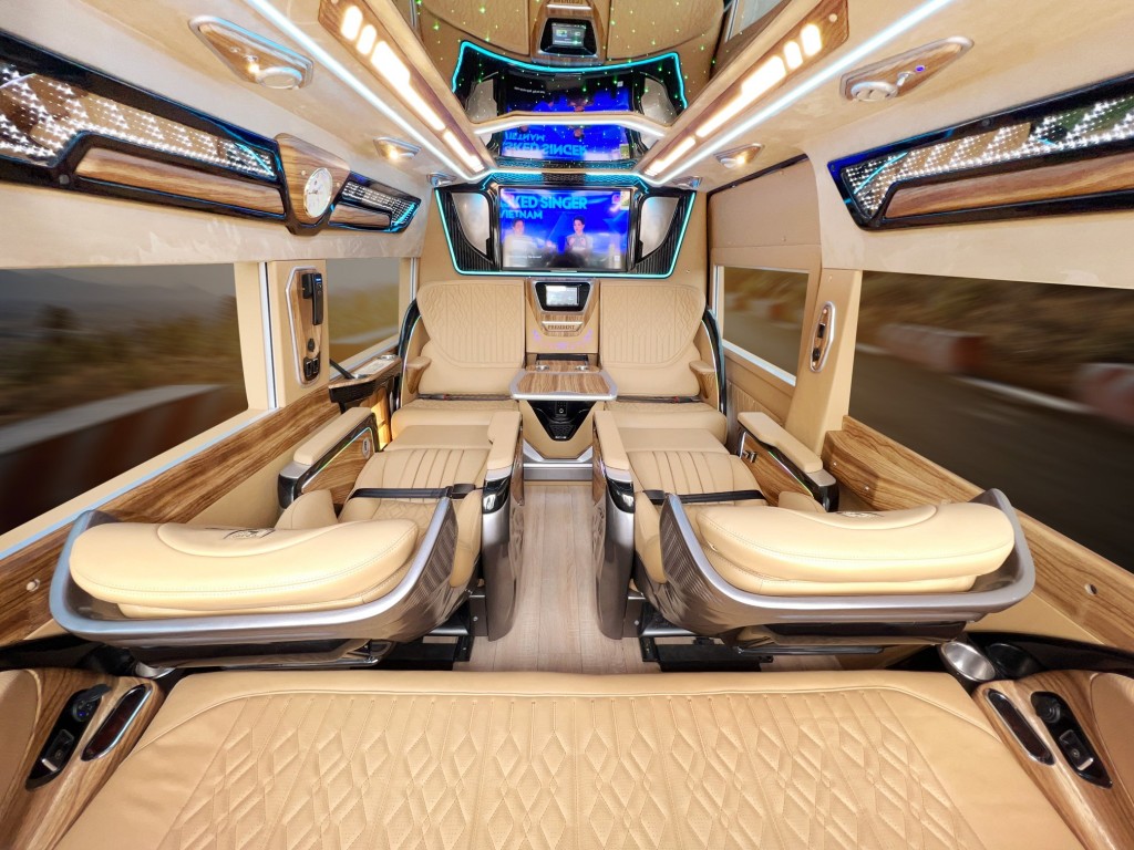 ford transit limousine 2023 3