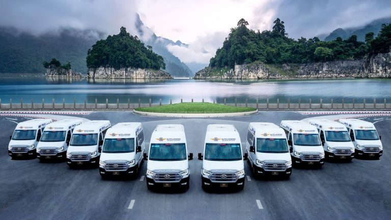 Xe Hyundai Solati Limousine 12 Chổ