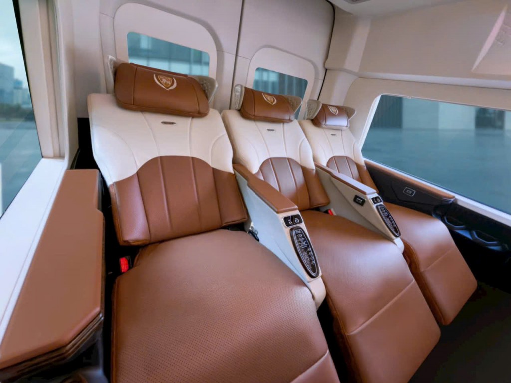 Ford Transit Limousine 10 Chổ- Ford Transit(6)